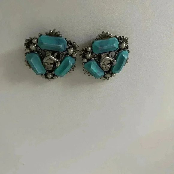 Vintage boho turquoise clip  on earrings Indigenous Inspired - Picture 3 of 5